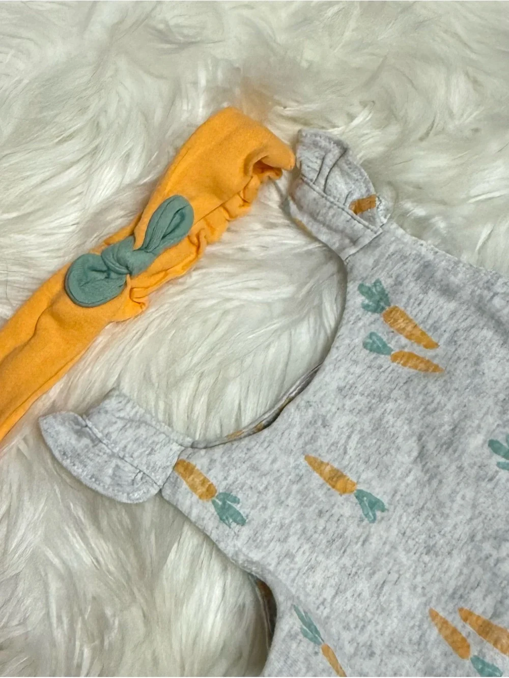 Baby Girls White Cardigan & Gray Carrot-Print Dress Set